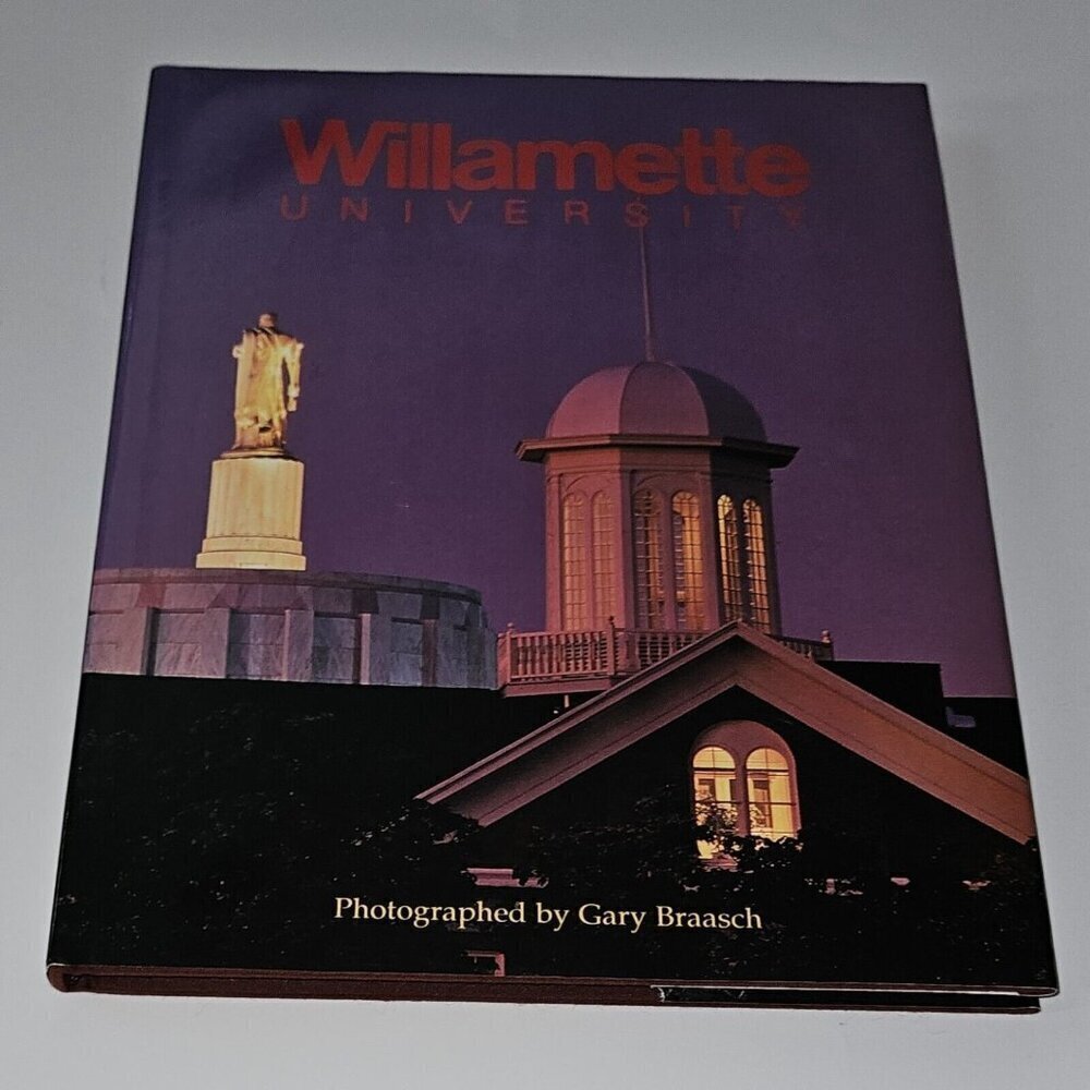 VTG Willamette University Oregon HBK Book Gary Braasch 1992 Photography Inscrip.